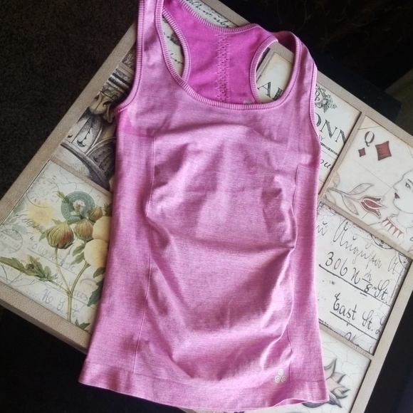 Soho Apparel Tops - Nice workout Tank